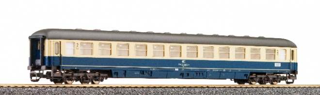 Passenger car type M 2nd class<br /><a href='images/pictures/Tillig/13509.jpg' target='_blank'>Full size image</a>